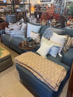 Teal Blue Couch With Chaisse