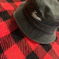 Supreme Bucket Hat 