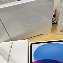 Apple MacBook Air M1 Chip New ($50 Down)