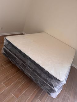 Queen mattress regular set with box spring ( 2pc brand new) NEW KING-QUEEN-FULL-TWIN SIZE SETS MATTRESS AND BOX SPRING 