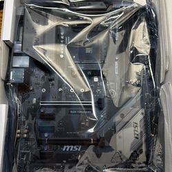 B450 Tomahawk Motherboard (AMD)