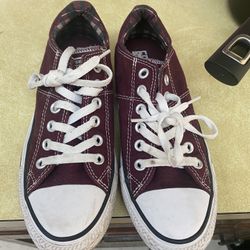 Women's 7 Converse