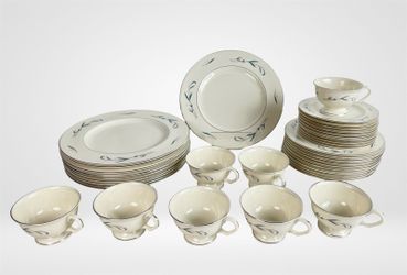 Pickard Snowberry Fine China Service Set for 8 Made In USA Vintage Table Tea