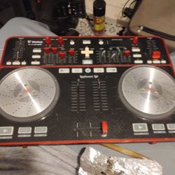 Vestax Typhoon Dj Turntables Midi Mixer