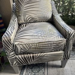 Chair Braxton culler