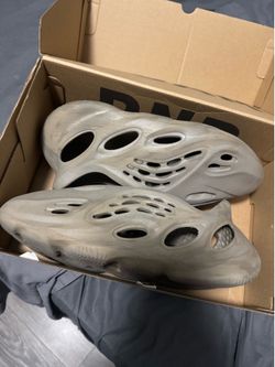 Yeezy foam runners