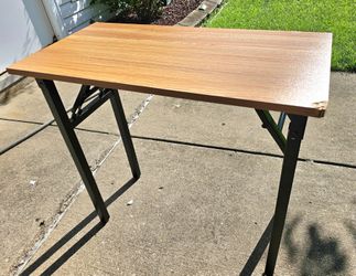 Folding Table Brown, ( Damage )