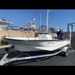 2005 Boston Whaler 17ft Montauk W/trailer