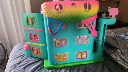 Gabbys dollhouse