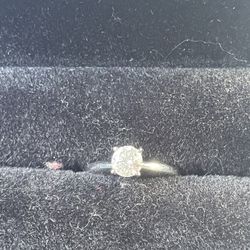 14WG Round cut Engagement Ring