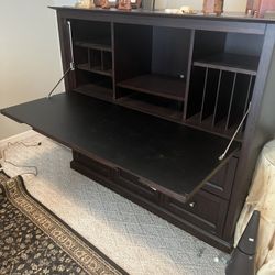 Desk/Hutch