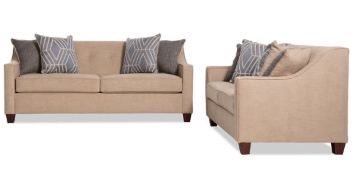 New Beige Couch & Loveseat Set + 4 Pillows – Great Condition!