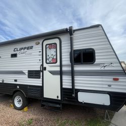 2019 Coachmen Clipper Travel Trailer 