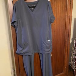 Soulful Scrubs Set Size XL