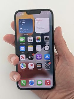 iPhone 13 apple