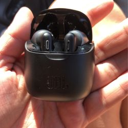 JBL EarPods 