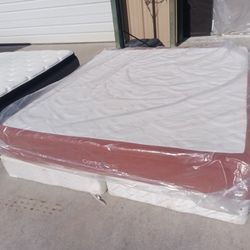 Beautyrest King Memory Foam Mattress And Box Spring 