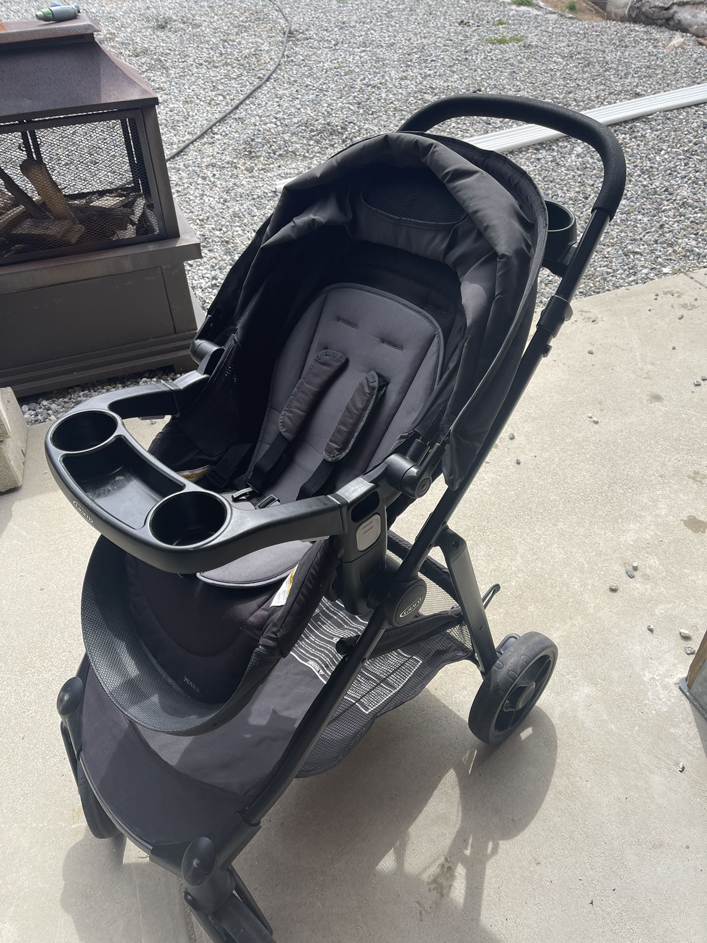 Graco Modes Stroller with Car seat and Base(x2)