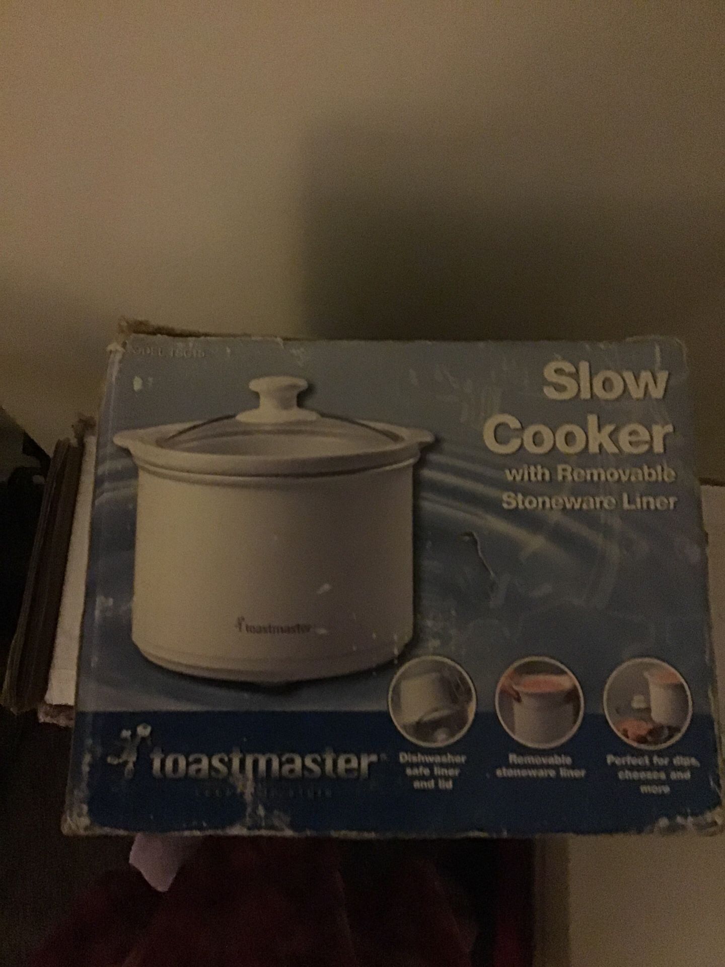 Slow cooker 1.5 quart1.42 Lcapacity new $6