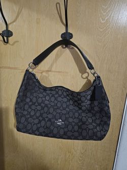 Coach shoulder Bag