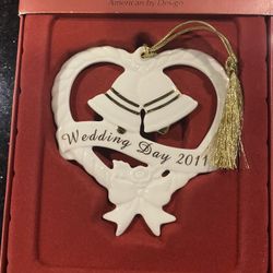 Lenox 2011 Wedding Day Bells in Heart  Ornament  NEW