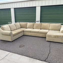 Beautiful Beige Sofa Sectional Couch + Free Delivery 
