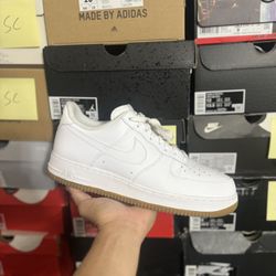 Nike Air Force 1 Low White Gum size 11.5 VNDS