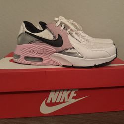 Nike Air Max Excee (women’s)