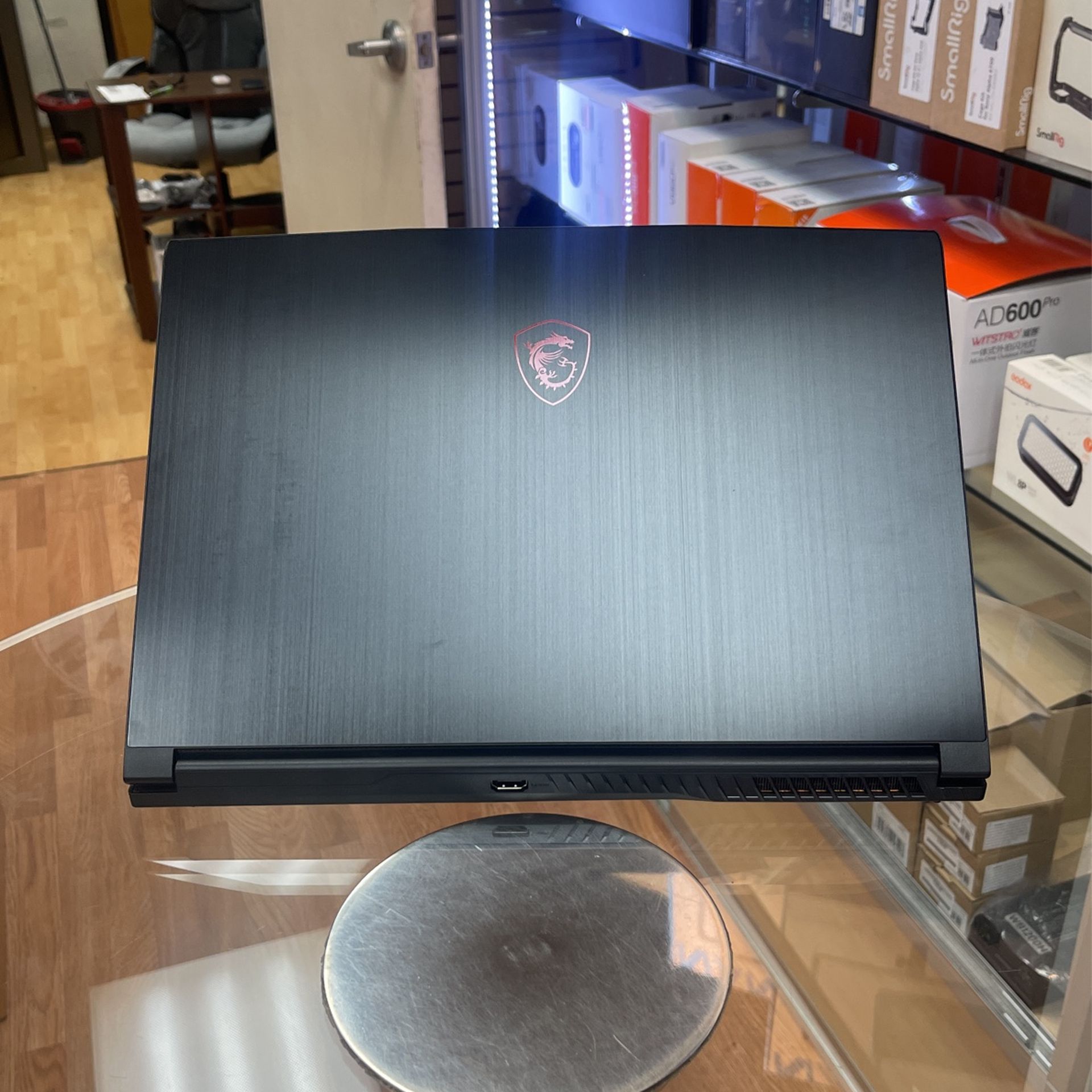 15”Msi Gaming Laptop 8Ram 512SSD RTX 2050