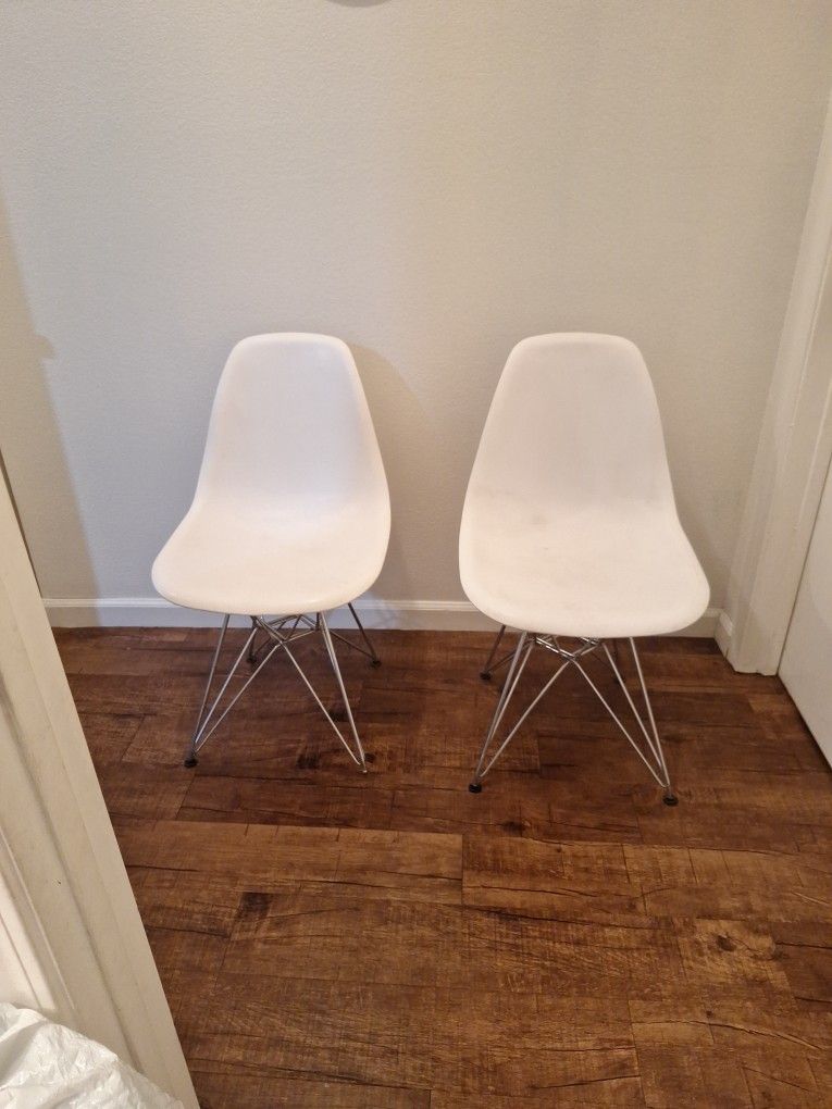 2 Chairs