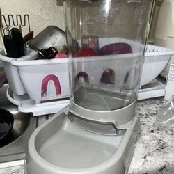 Large 5lb Cat/Dog Feeder