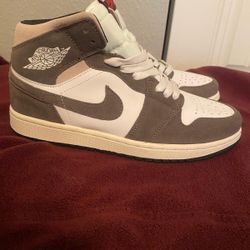 Nike Air Jordan Men’s Size 9.5 “New”