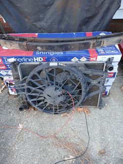 Radiator And Fan Assy. From 2000 Mustang