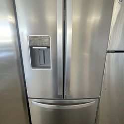Whirlpool French Door Refrigerator In Excellent Condition 