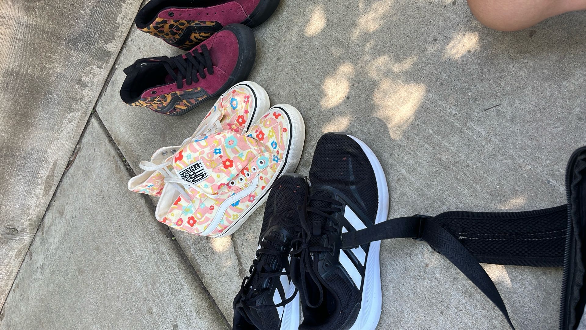 Brand New 2 Shoes 15 Each Or Both For 25$