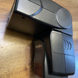 LumoPro Flash