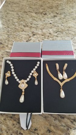 New jewelry sets in box with tags