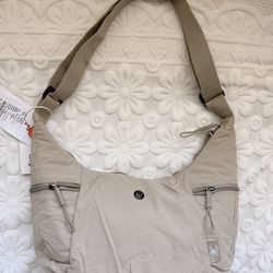 Ultra Lightweight Crossbody Bag Casual Nylon Shoulder Bag Minimalist Beige