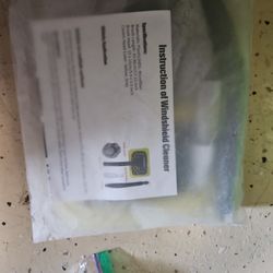 Windshield Cleaning Kit
