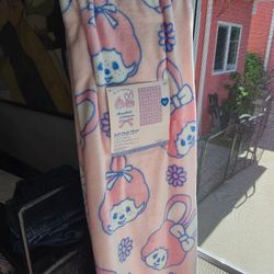 Monchhichi Trow Blanket