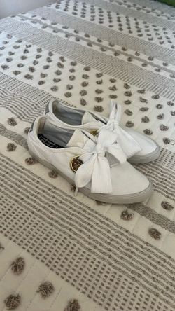 Adidas Women’s Tennis Shoe 7