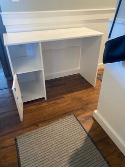 Desk and 2 nightstands