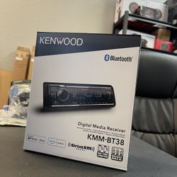 New. Kenwood Single Din Bluetooth Radio Usb 