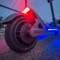 Electric Scoot er