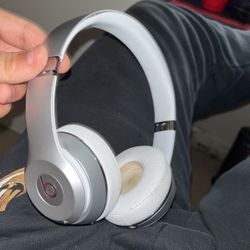 Beats Solo 3