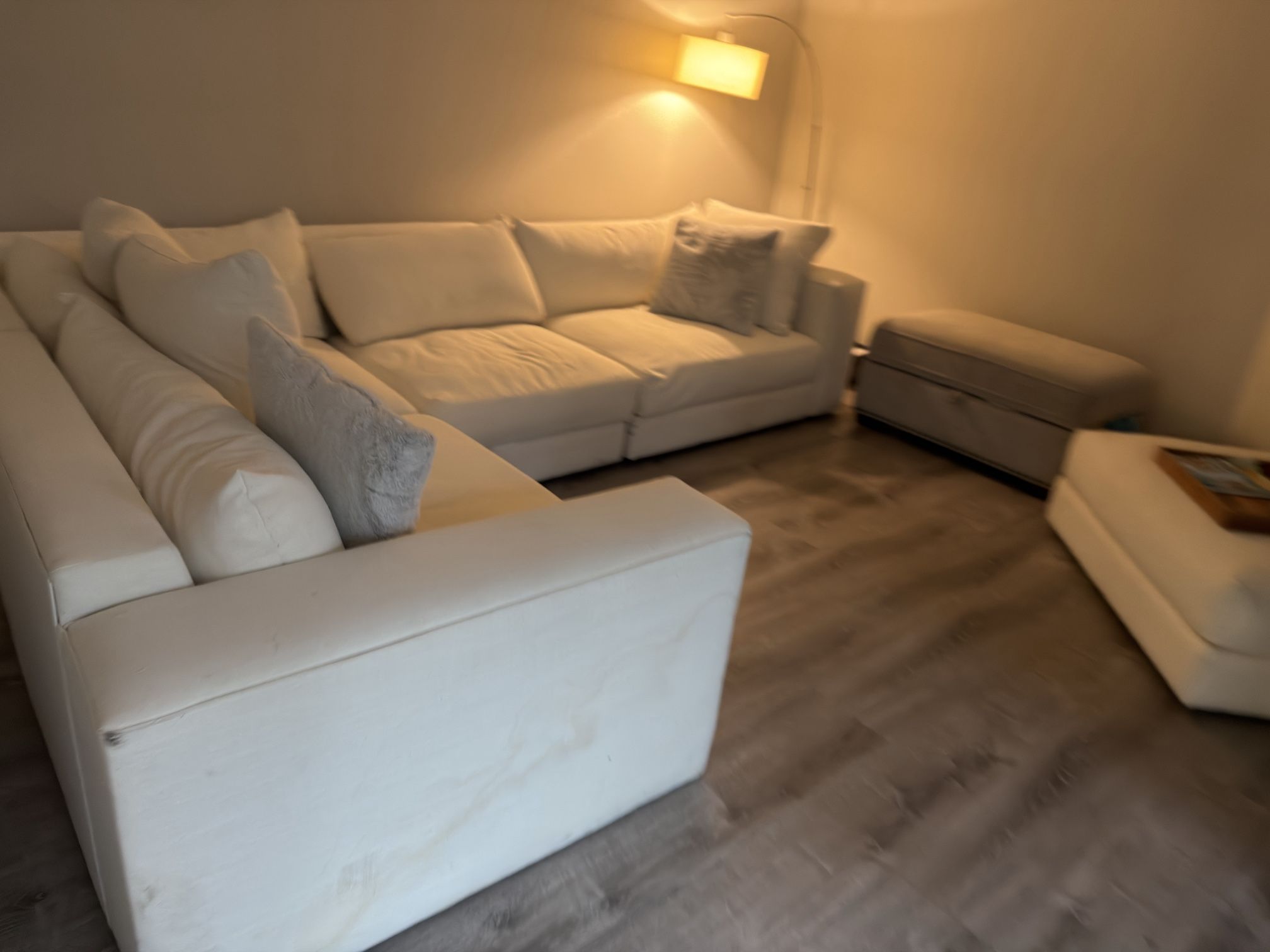 Sectional Couch Sofa (Free Delivery)π