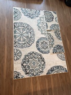 Mainstays 3 piece rug - Blue/Teal Medallion
