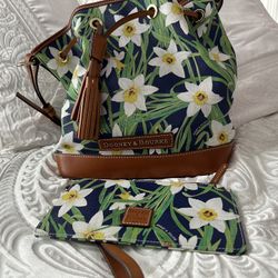Dooney & Bourke Purse
