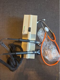 Welch Allyn 767 Series Wall Transformer With Heads + Stethescope