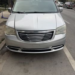 2011 Chrysler Town & Country